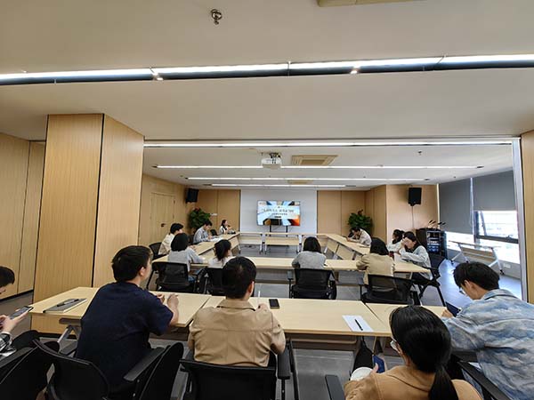 人间四月天 读书正当时——中欧网页版登录入口开展读书分享活动