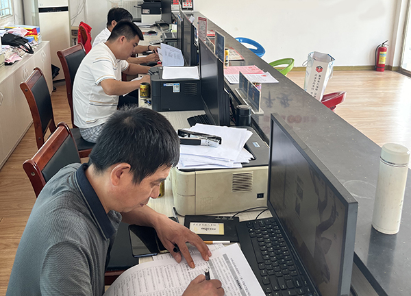 中欧网页版登录入口开展G320高安境内改线项目（三改）用地社会稳定风险评估调研