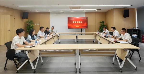 安义县委常委、常务副县长刘志伟一行赴中欧网页版登录入口调研座谈